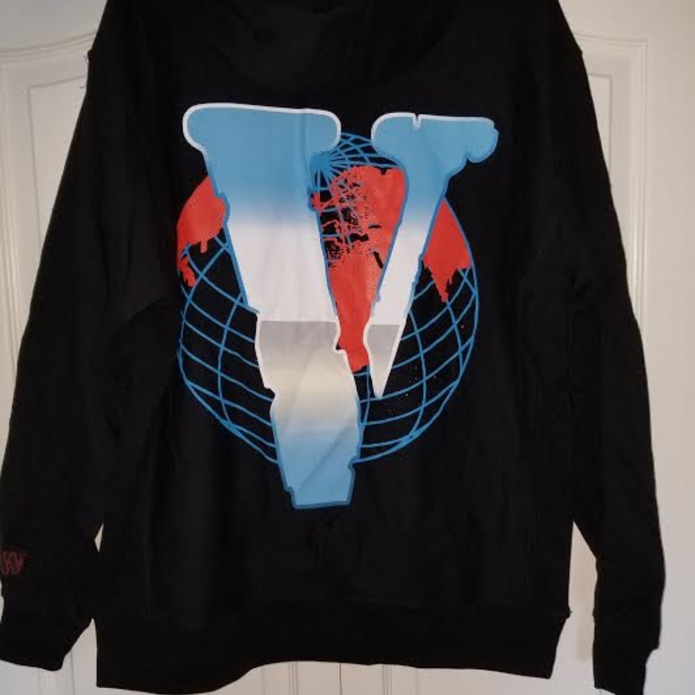 Vlone × 999 Club VLONE X 999 Chrome VWRLD Hoodie